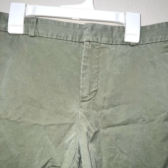 Banana Republic Military Olive Green Bermuda Shorts - Picture 2 of 6